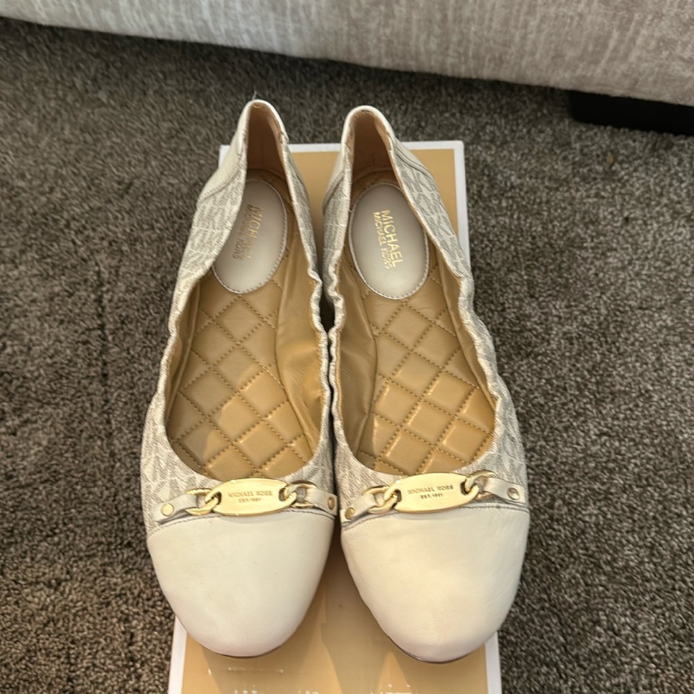 NWT Michael Kors Joyce ballet flats